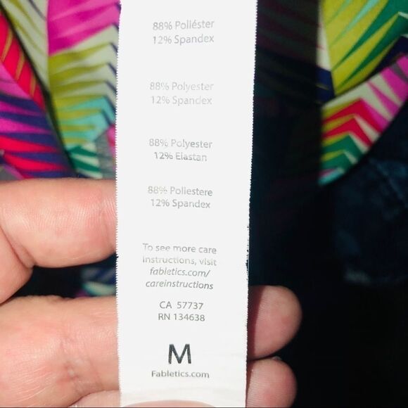 Fabletics Lima high intensity Multi Color Capri crop leggings Medium - Picture 10 of 10